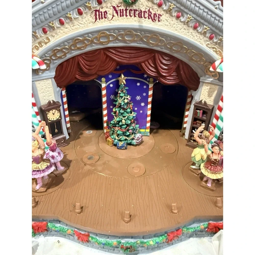 Lemax Nutcracker Suite Music Lighted Animated Christmas Village‎ READ!!